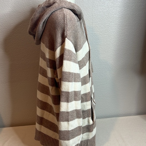Lane Bryant Hoodie Sweater XL (14/16) – Tan & Cream Striped Knit Pullover - Picture 4 of 7